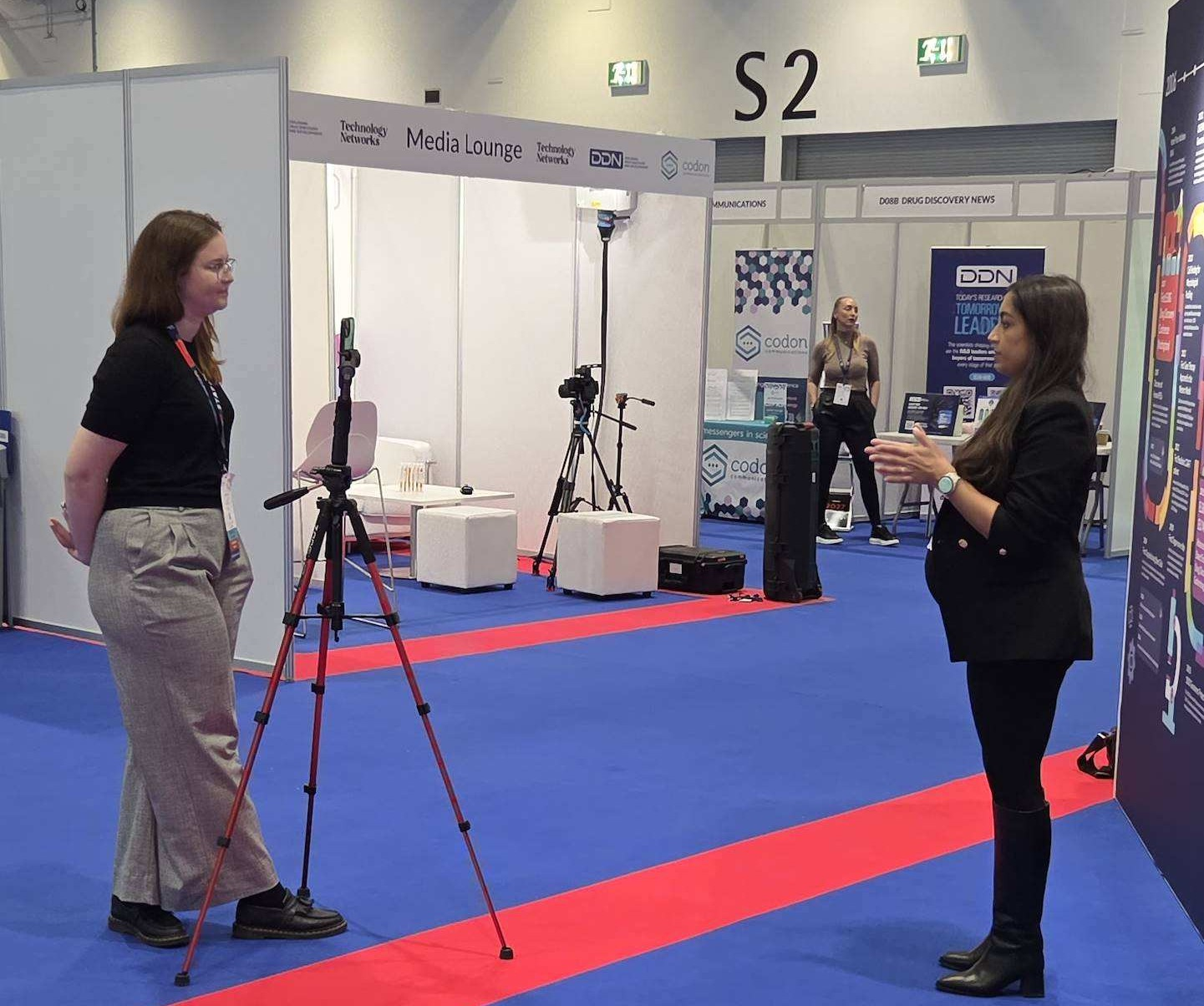 Alicia Overall (left) interviewing an attendee at ELRIG Drug discovery 2026